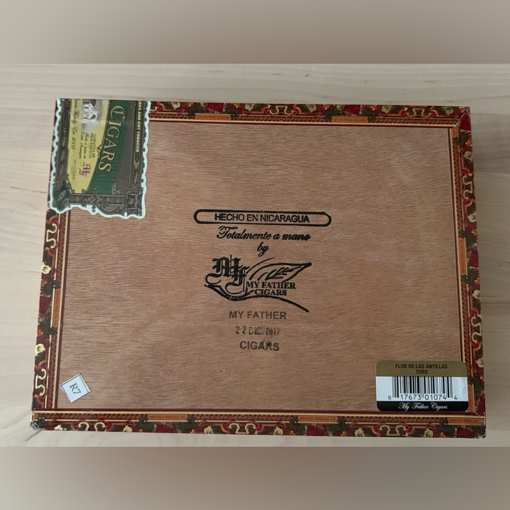 Tobacco box - Picture 2 of 3